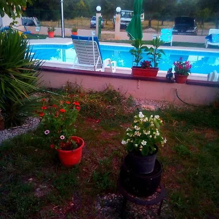 Kaja House Daire Lozovac